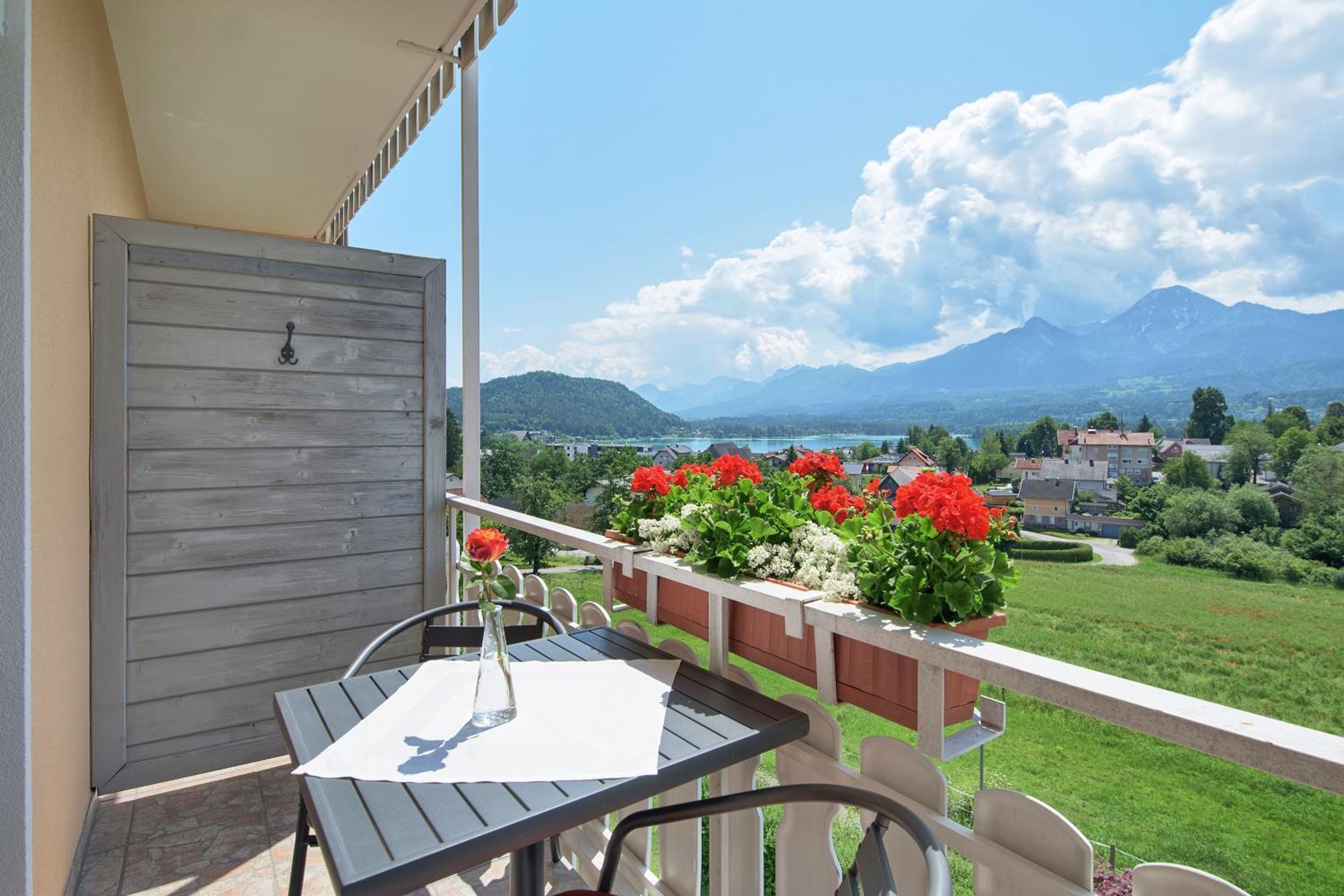 Hotel-Pension Melcher Drobollach am Faakersee Eksteriør billede