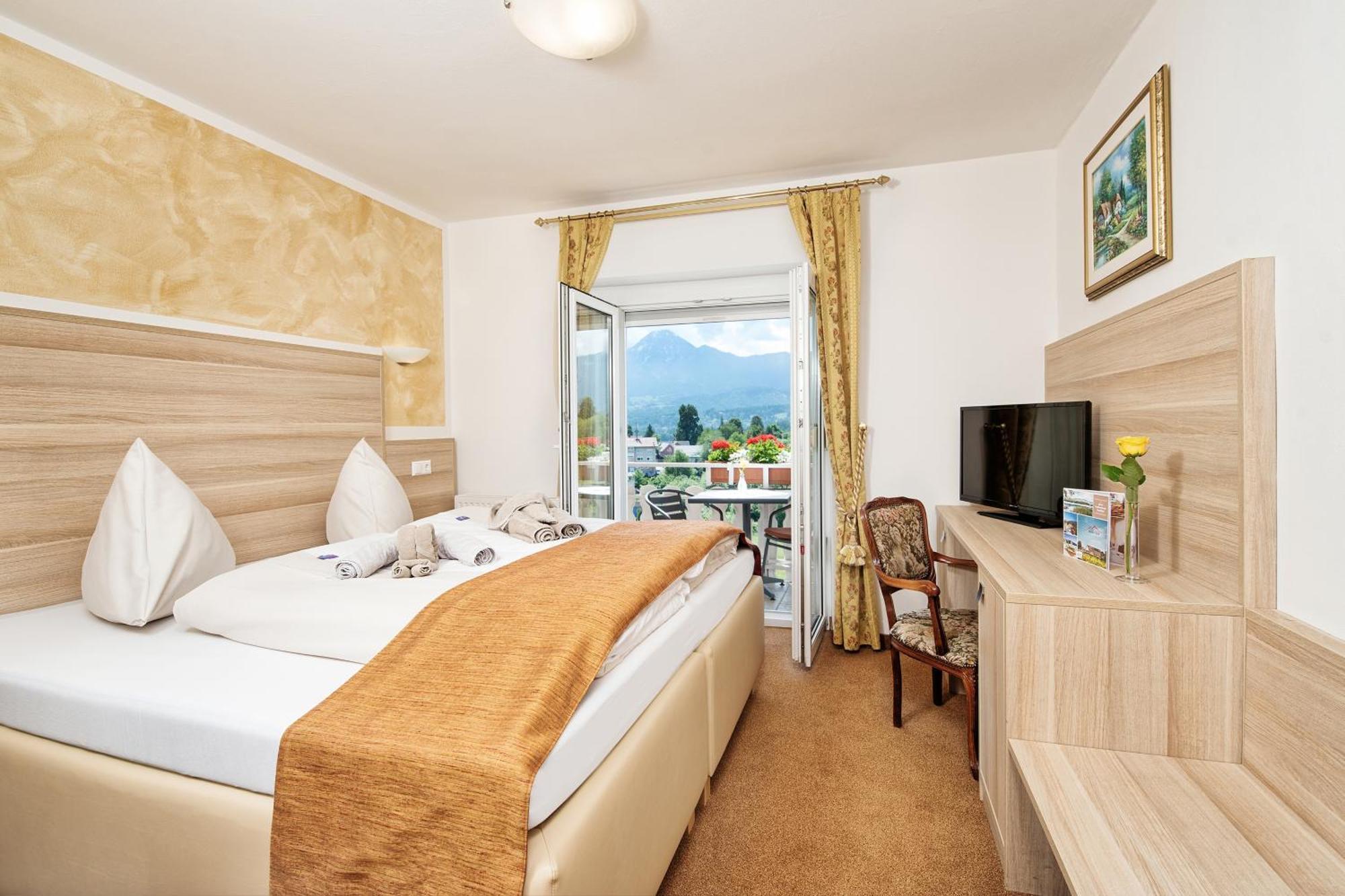 Hotel-Pension Melcher Drobollach am Faakersee Eksteriør billede